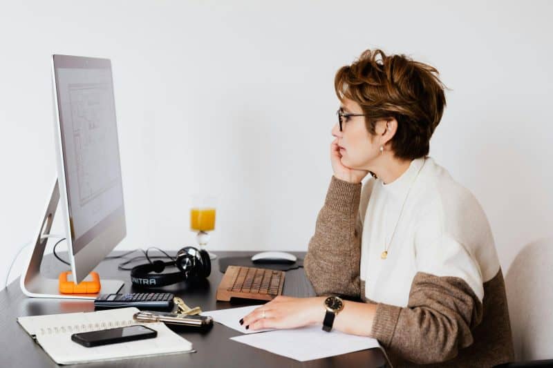 L'impact du biais cognitif sur les révisions de documentation technique